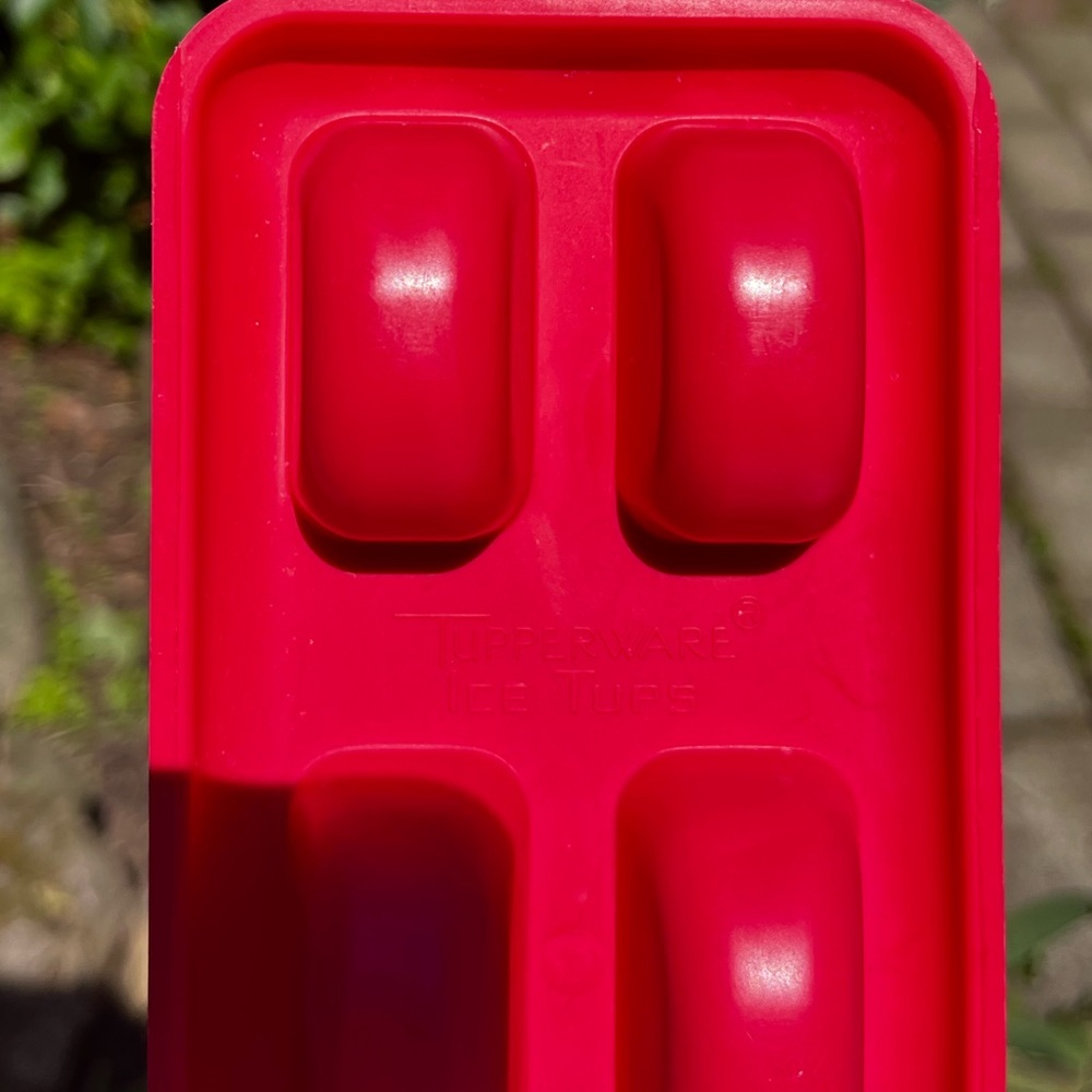 Tupperware Mickey Mouse Popsicle Mold Set Retired Excellent Condition - Picture 5 of 6